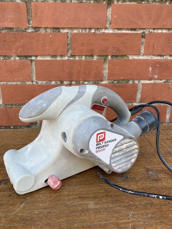 Belt sander