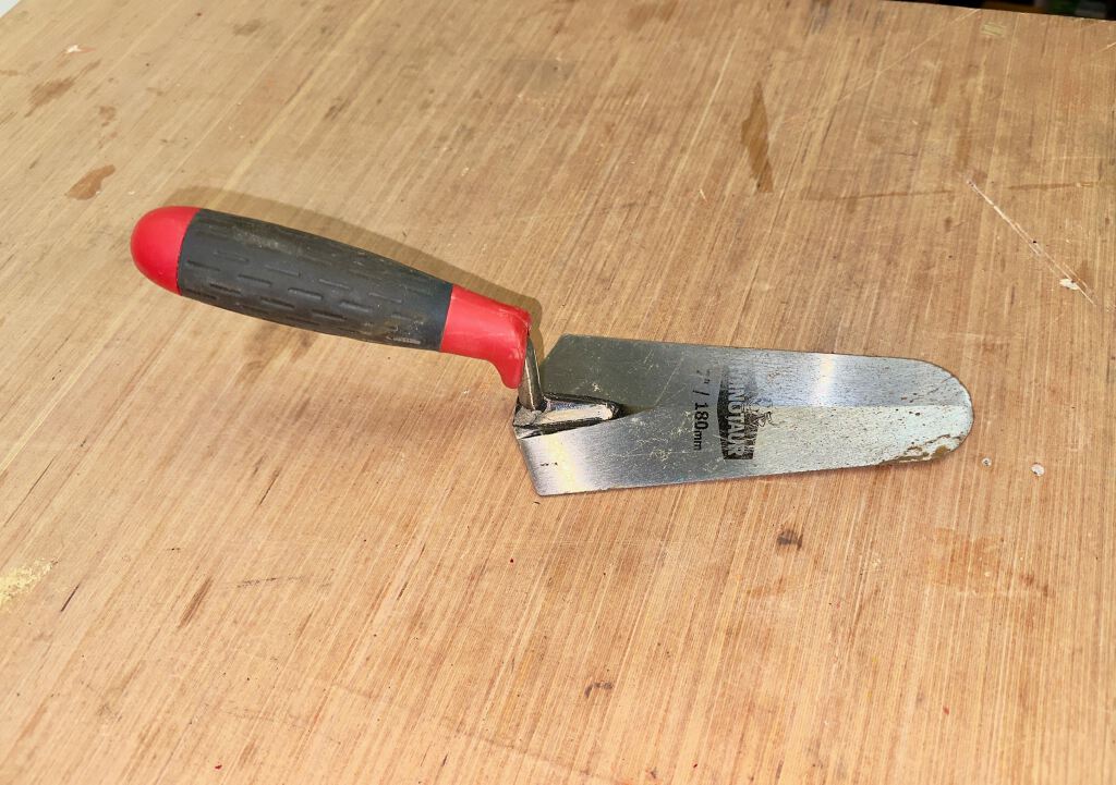 Hand Trowel - Gauging