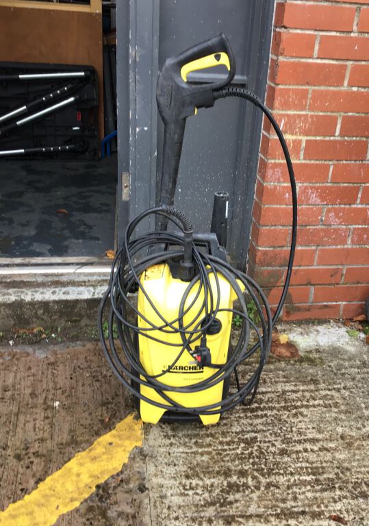 Compact Pressure Washer