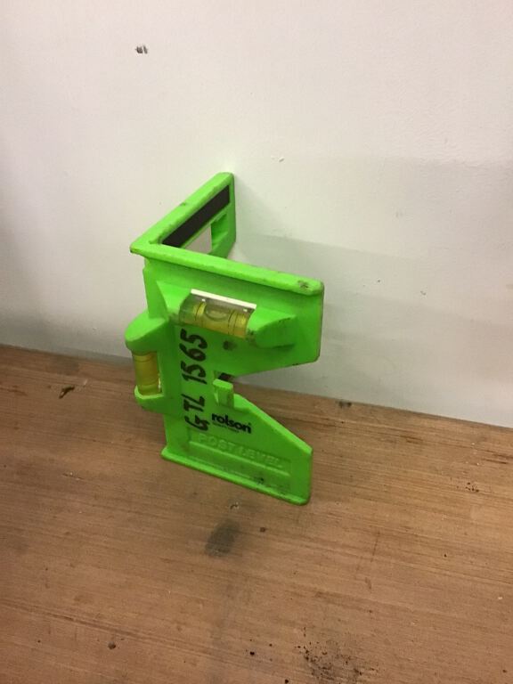 Magnetic Corner Spirit Level