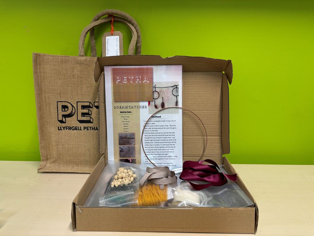 Creu Dream Catcher // Make a Dream Catcher - Pecyn Petha //Petha Pack