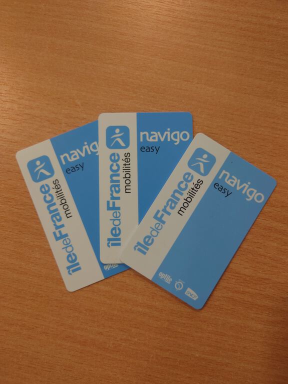 Metro Travel Cards x3 (HOL046)
