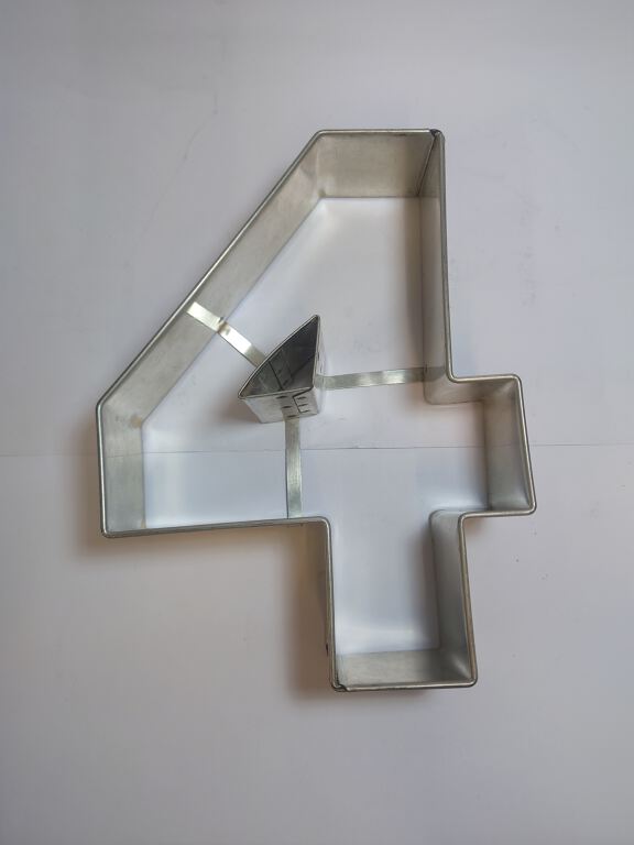 Number 4 Baking Tin (KIT137)