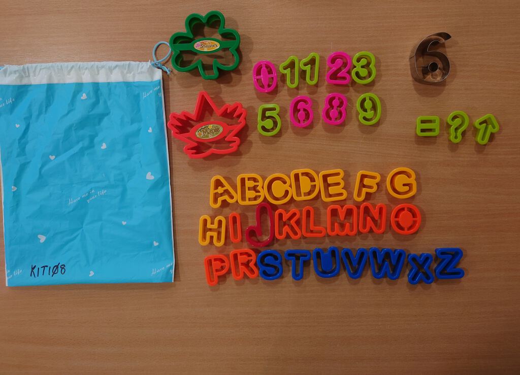 Numbers and Letters Cookie Cutters (KIT108)