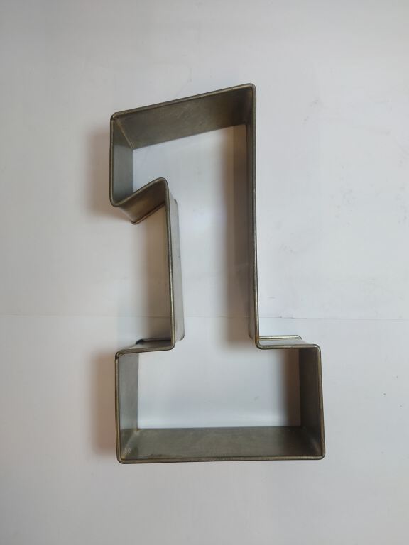 Number 1 Baking Tin (KIT115)