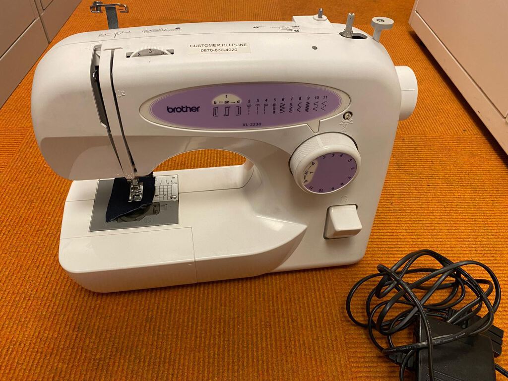 Sewing machine - Brother