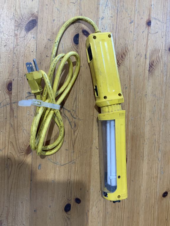 HNL Tool Library Work Light with Hook (1287)
