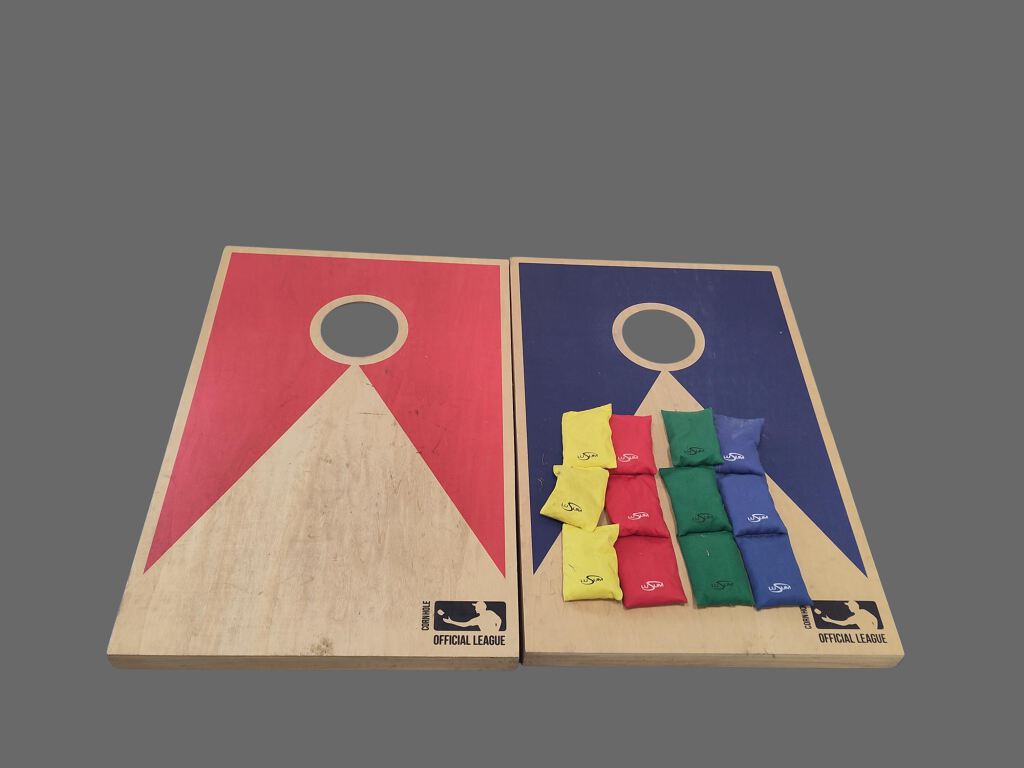 Cornhole game