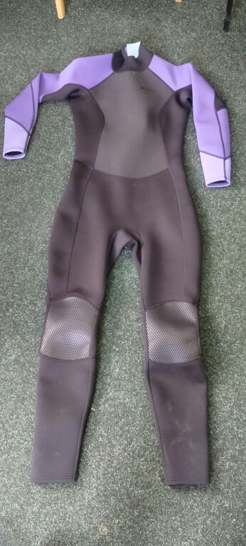 Ladies Wet Suit