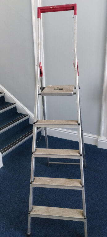 Step ladder