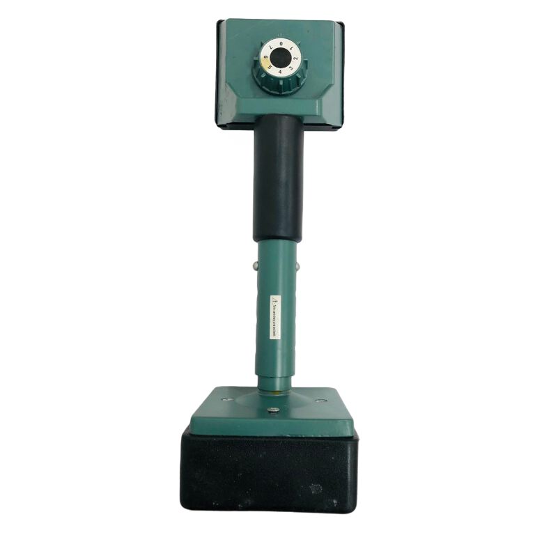 Knee Kicker Carpet Installer / Gosodwr Carped Knee Kicker