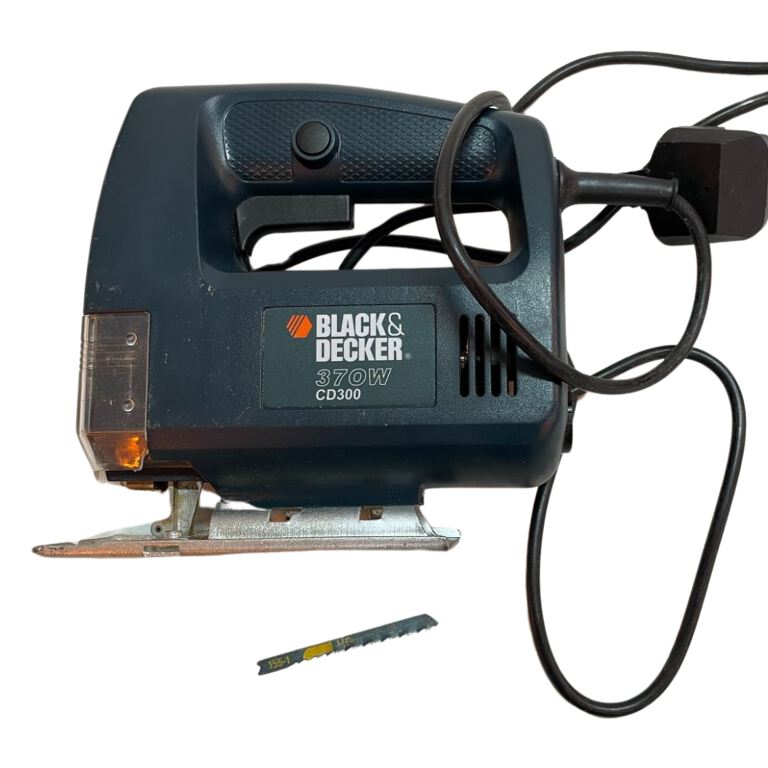 Herclif Black and Decker Jigsaw.