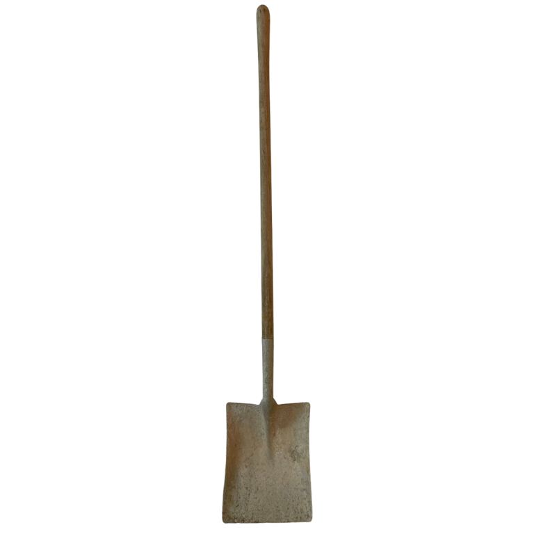 Long handled Square Shovel / Rhaw Sgwâr â handlen hir
