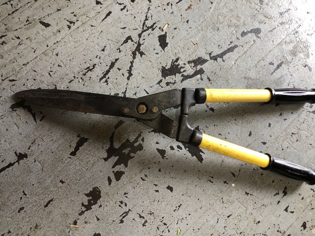 ALoT Hedge Trimmers (1437)