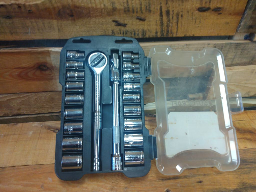 Cherokee Street Tool Library Ratchet Socket Set 21 Piece