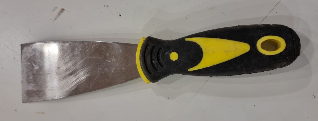 50mm Wallpaper Stripping