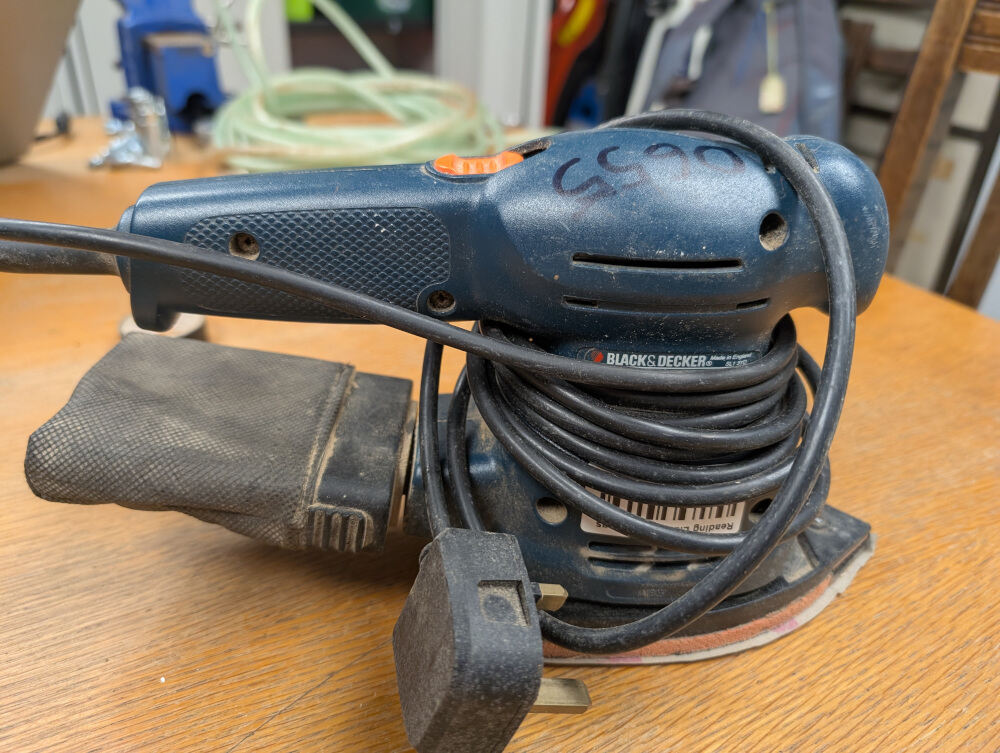 Electric detail sander