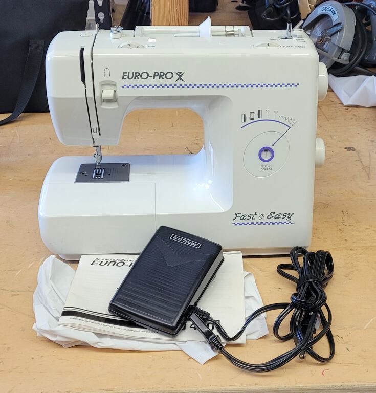 Tool Library Sewing Machine EuroPro (14026)