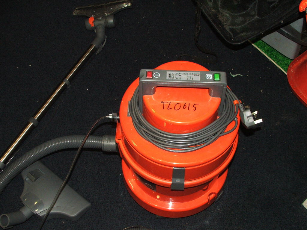 Linlithgow Tool Library Carpet Cleaner (VAX)