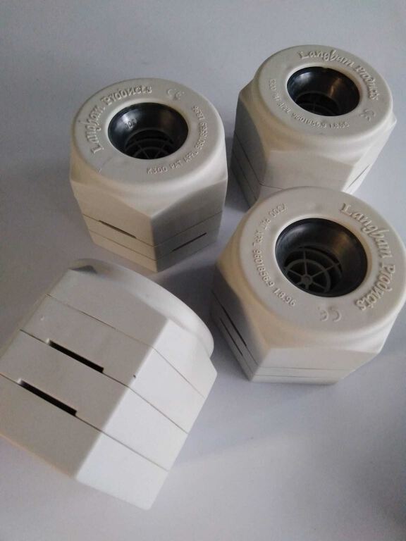 Langham Grip-on raisers blocks for adjusting height of beds or chairs