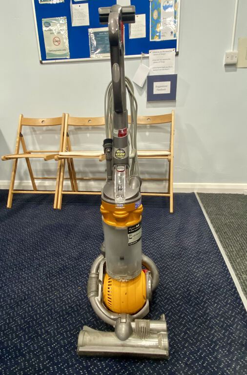 Dyson DC25 Vacuum Cleaner