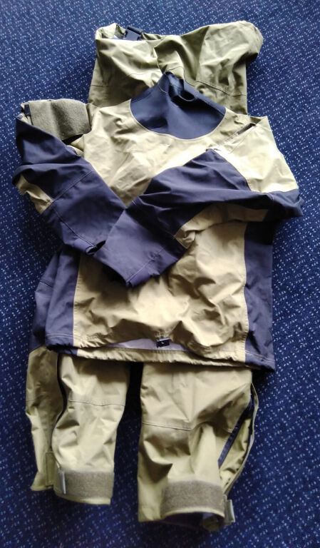 Typhoon Two Piece Dry Suit Immersion Suit trousers and jacket Size M Multisport