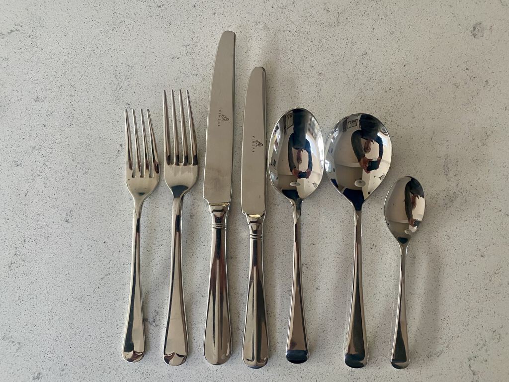 Viners Stainless Steel Cutlery Set - 16 settings