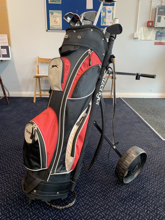 Slazenger golf club and bag