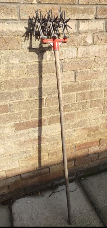 Lawn Garden (long handled) Rolling Cultivator (48 blades)