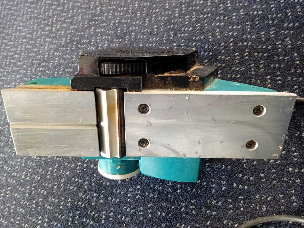 Makita Electric planer corded