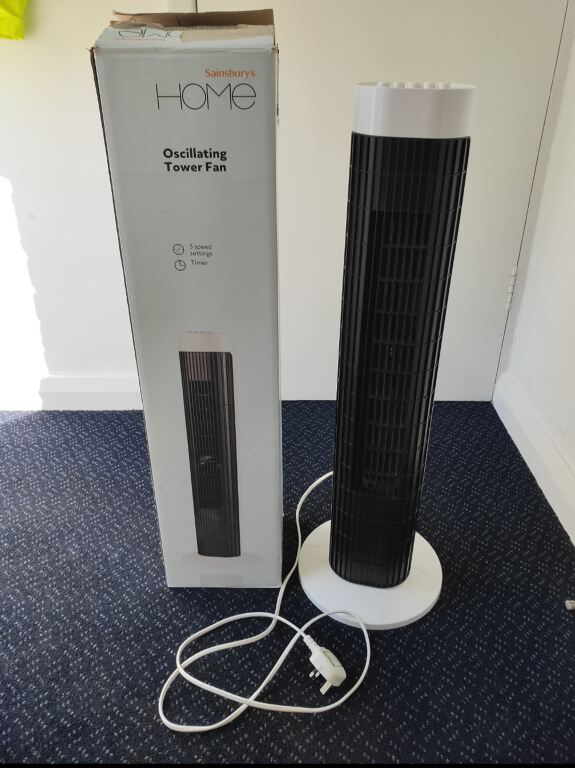 SAINSBURY Home Oscillating Tower Fan (SKU-131055790)
