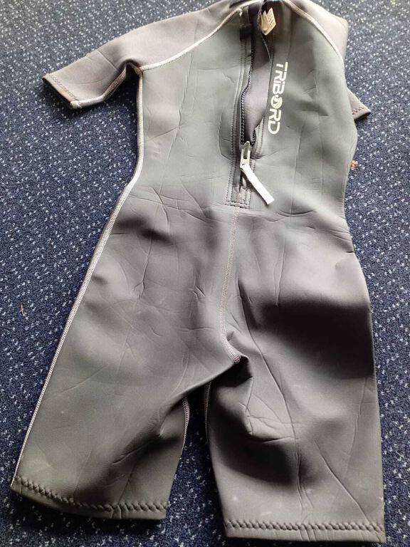 Decathlon Tribord Childs wetsuit suit for age 14