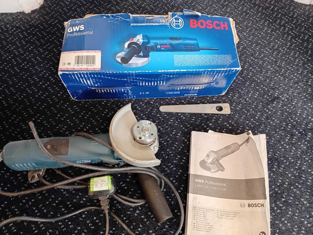 Bosch GWS Angle grinder professional 7-115