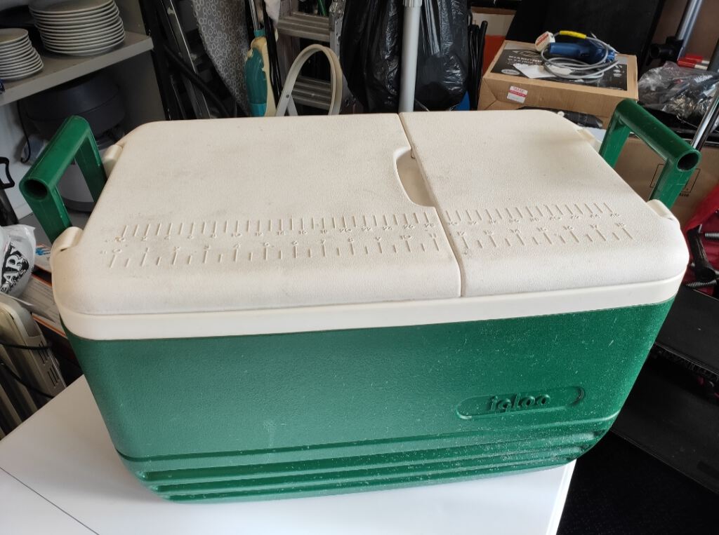 IGLOO 48 Cooler Cool Box (45 Litres)