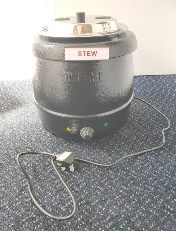 BUFFALO Black Soup Kettle 10Ltr (L715)