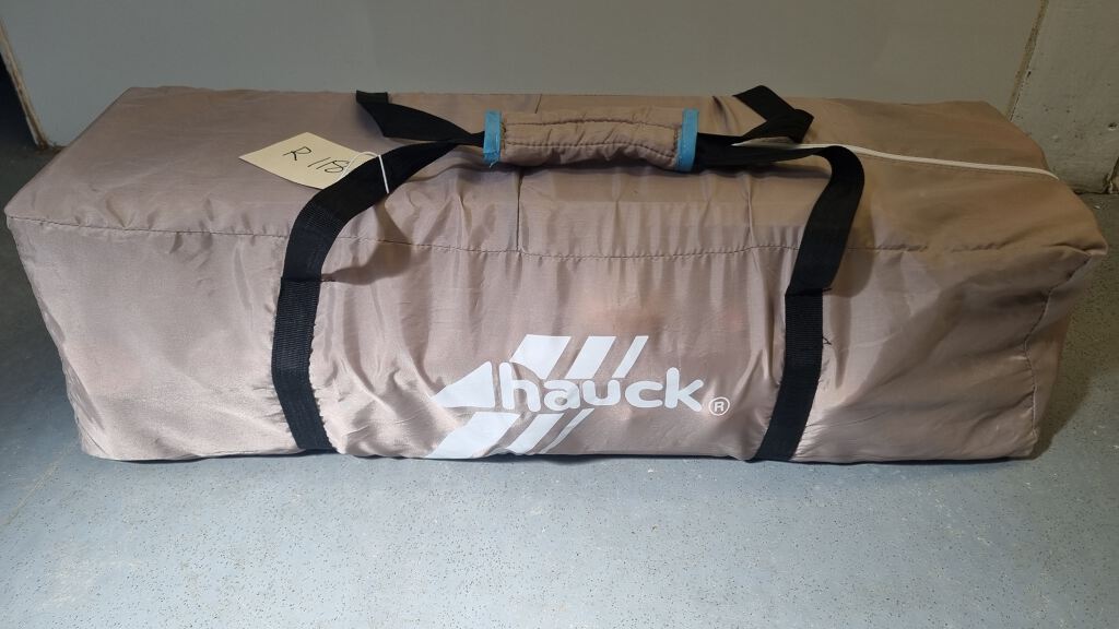 Travel cot 1 (R143)