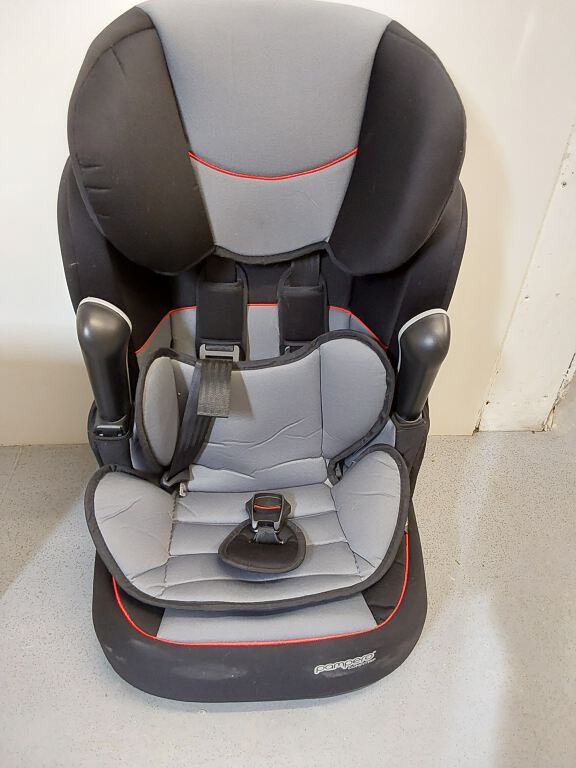 Car Seat (R163)