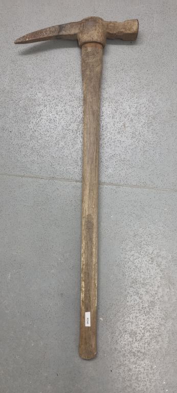 Pickaxe (R240)