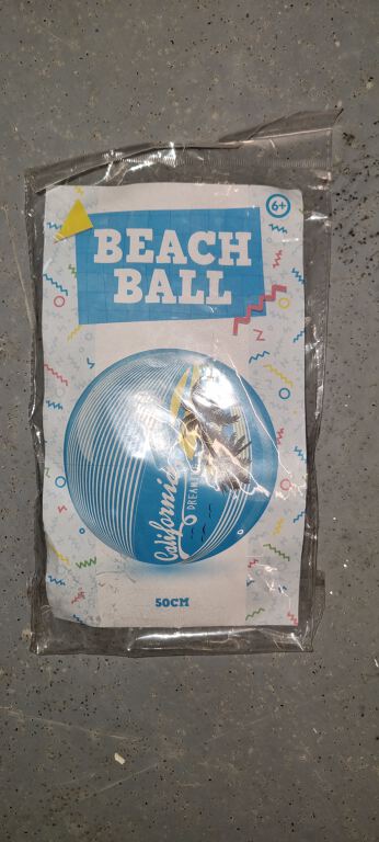 Beach ball (R256)