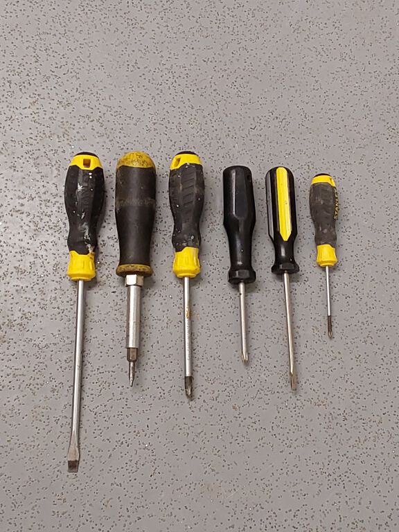 Screwdrivers (R134)