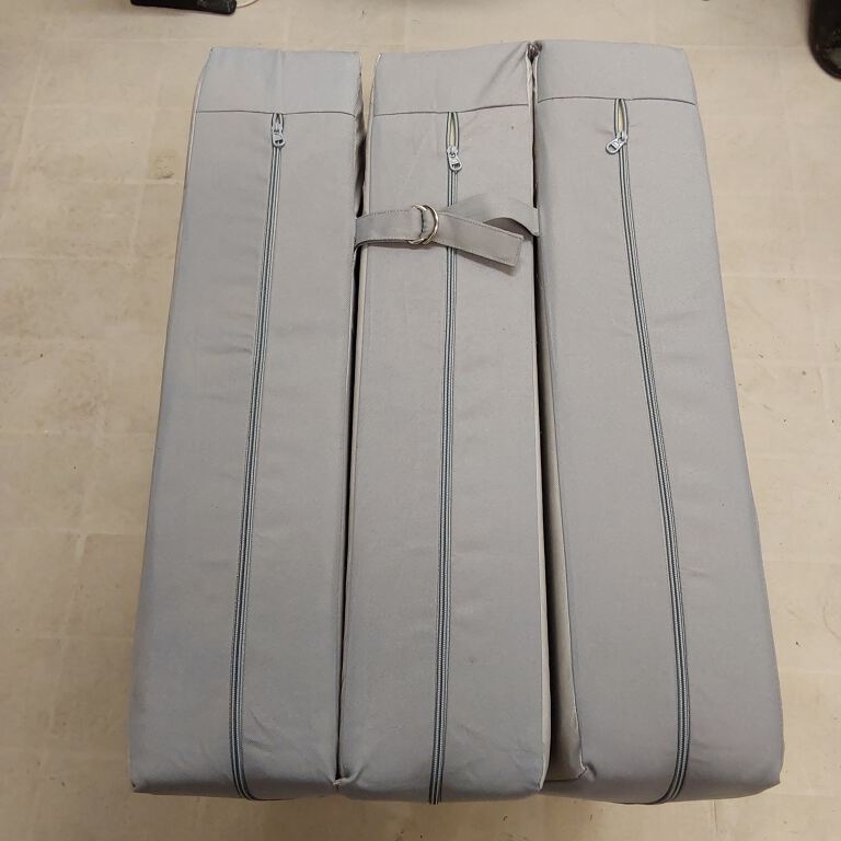 Folding Single Bed (R332)