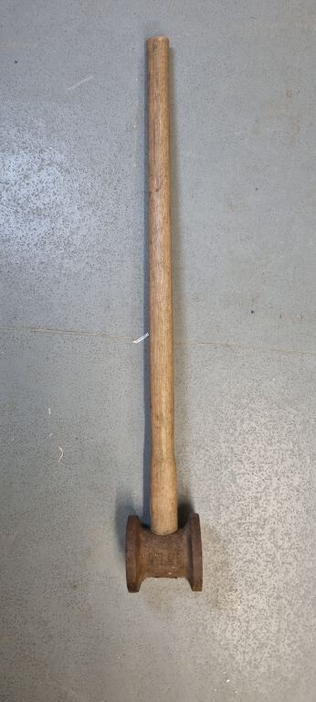 Mel (fence post mallet) (R251)